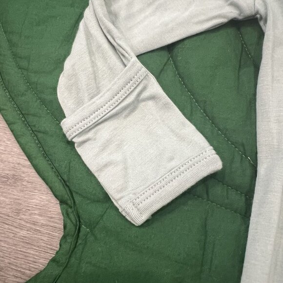 Kate Quinn Bamboo 6-9M Green Zipper Footie - Picture 3 of 4